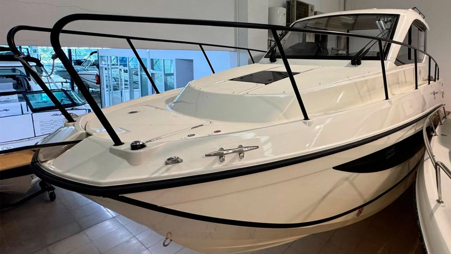 Quicksilver Activ 905 Weekend