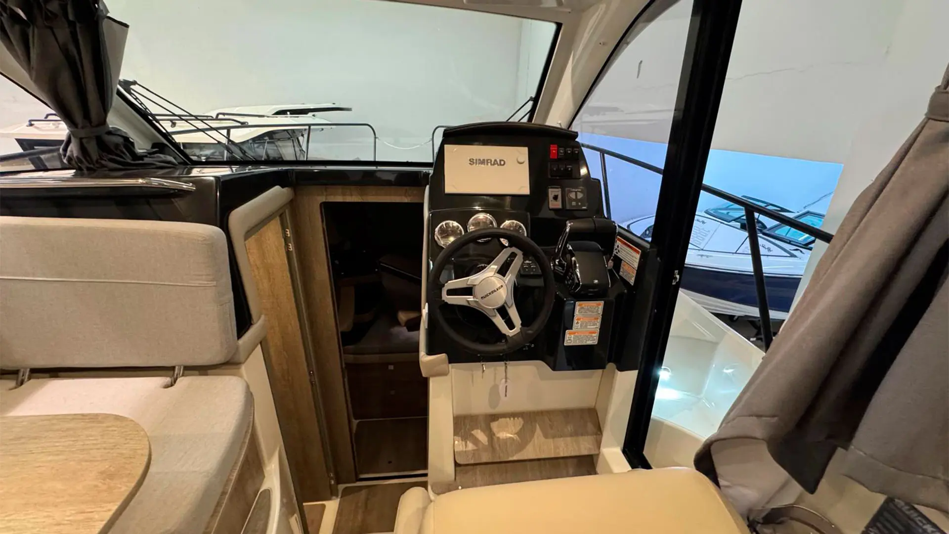 Barco-nuevo-entrega-inmediata-Quicksilver-Activ-755-Sundeck-ap-vista-volante