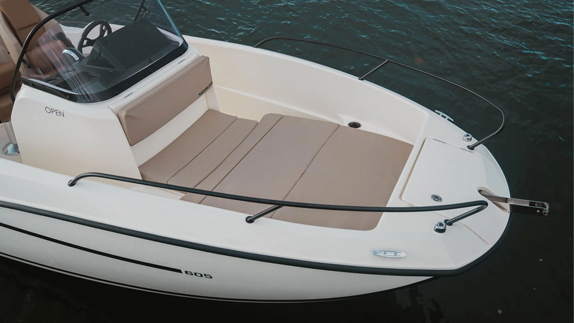 Quicksilver-costa-brava-activ-605-open-solarium