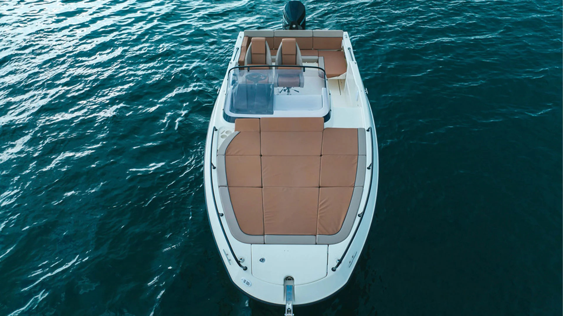 Quicksilver-costa-brava-activ-755-sundeck-vista-aerea