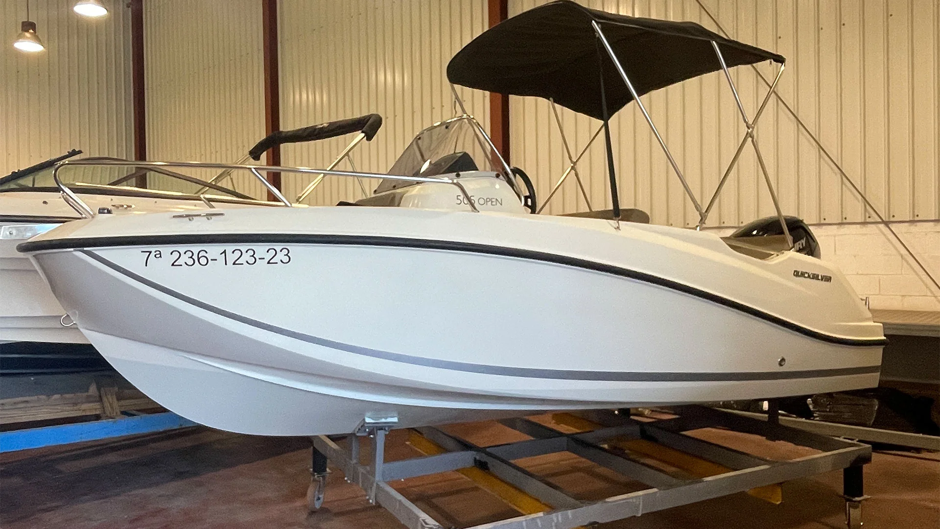 Quicksilver Activ 505 Open