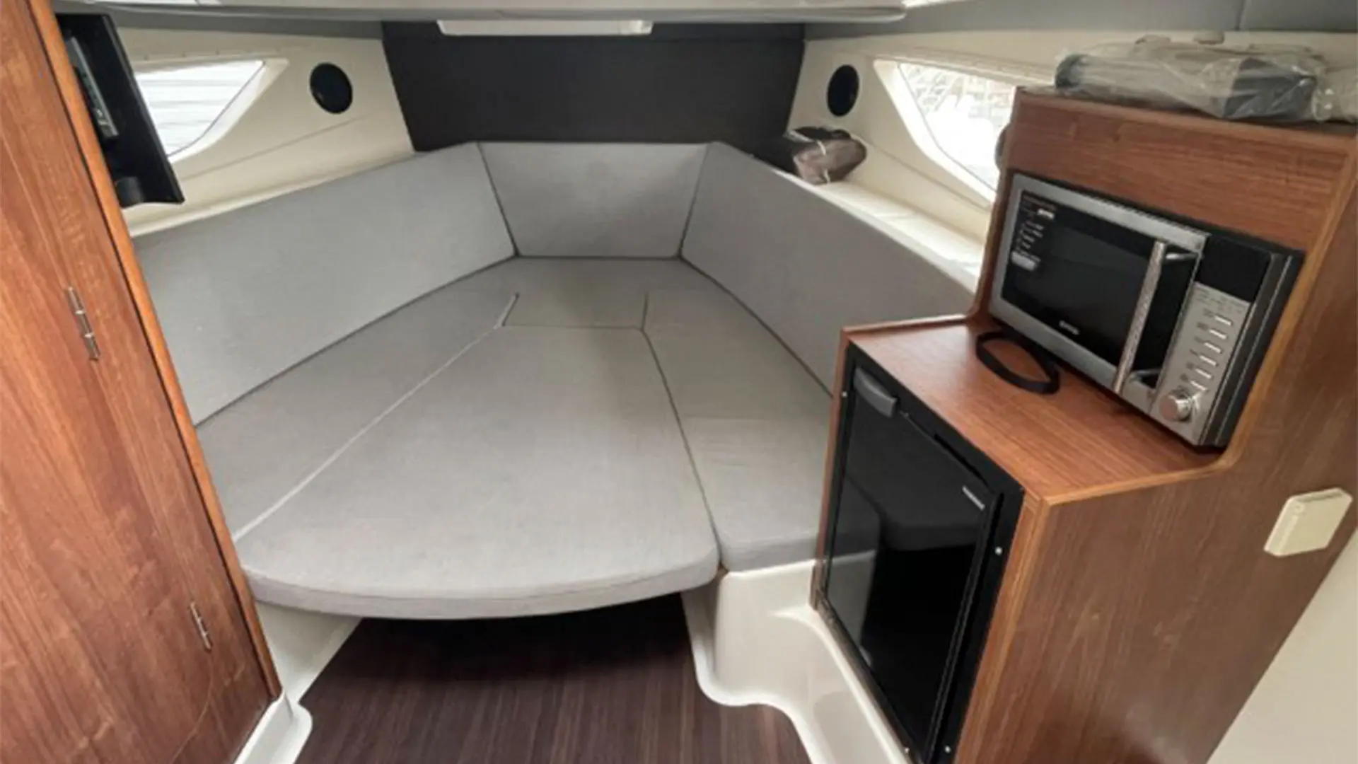 barco-de-segunda-mano-quicksilver-activ-875-sundeck-camarote