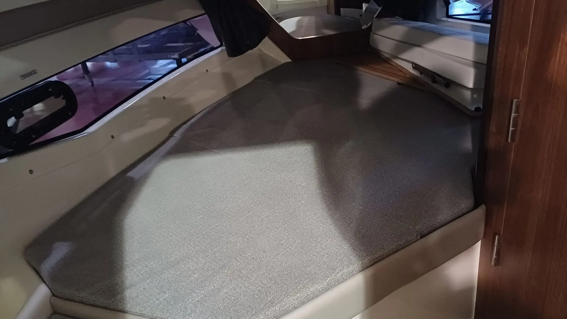 barco-nuevo-en-stock-quicksilver-activ-755-cruiser-2026-vista-camarote