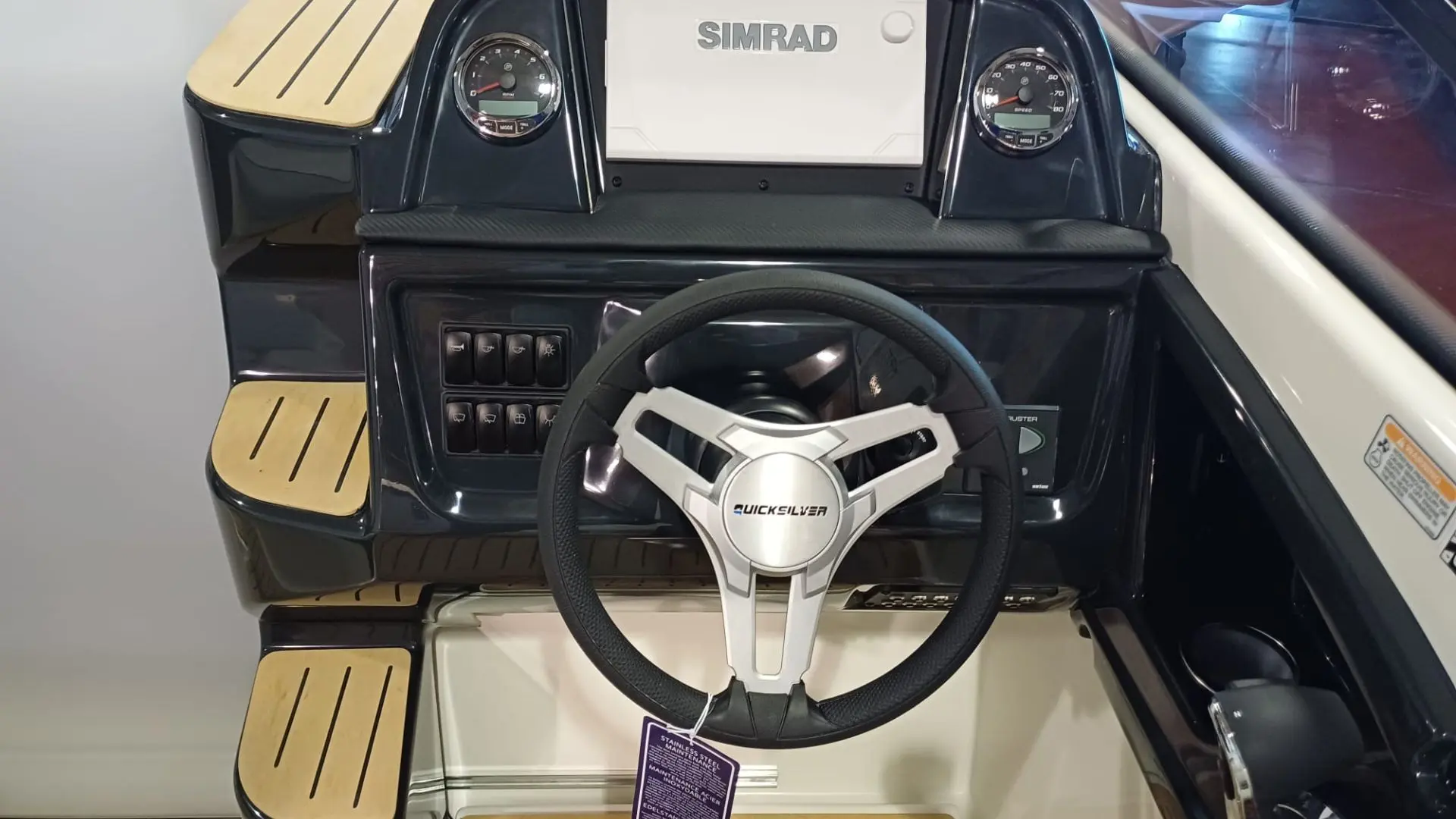 barco-nuevo-en-stock-quicksilver-activ-755-cruiser-2026-volante