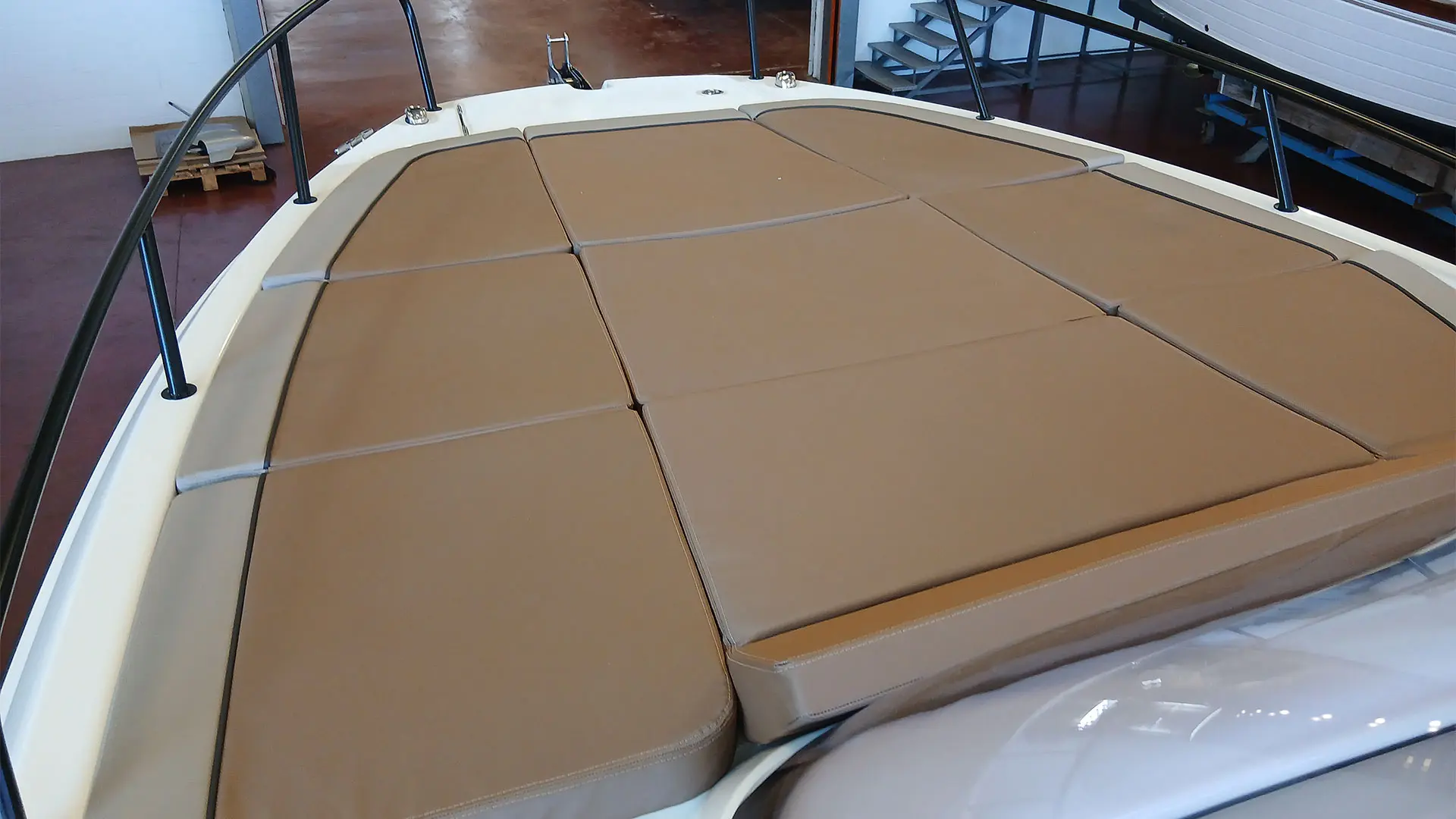 barco-nuevo-en-stock-quicksilver-activ-755-sundeck-solarium