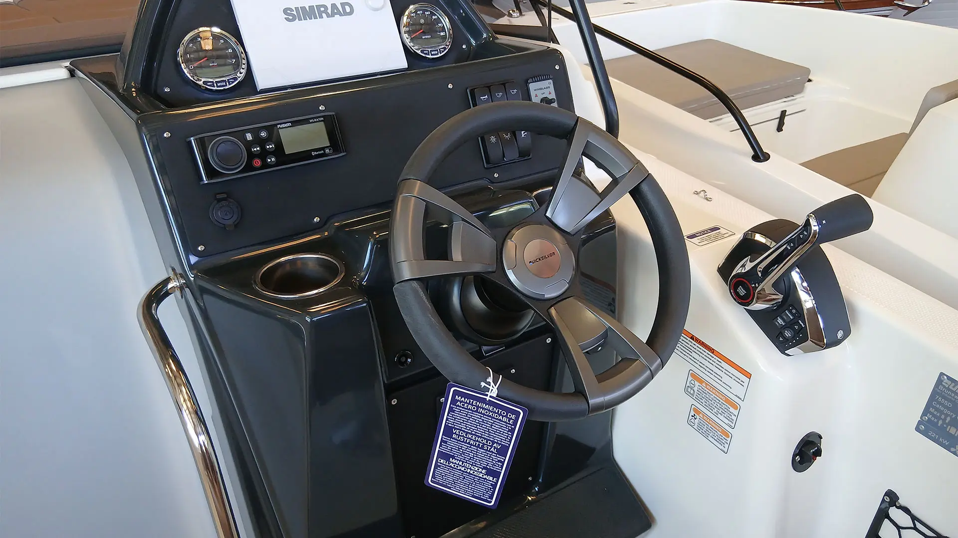 barco-nuevo-en-stock-quicksilver-activ-755-sundeck-vista-consola