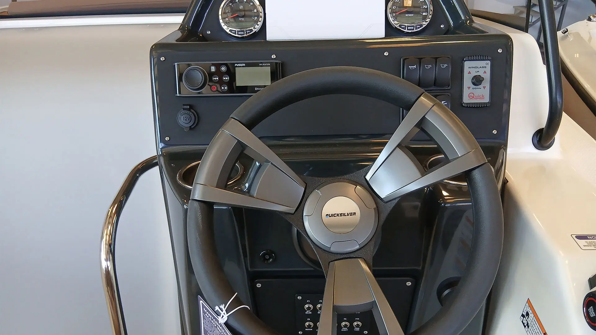 barco-nuevo-en-stock-quicksilver-activ-755-sundeck-volante