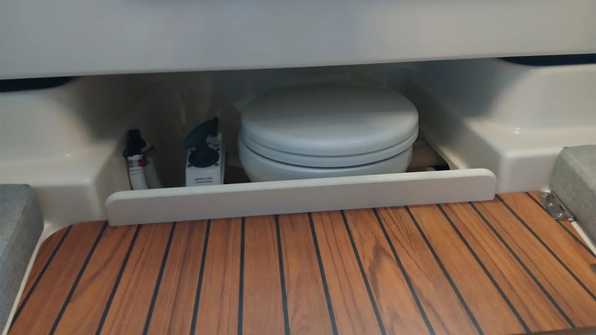 barco-nuevo-en-stock-quicksilver-activ-755-sundeck-wc