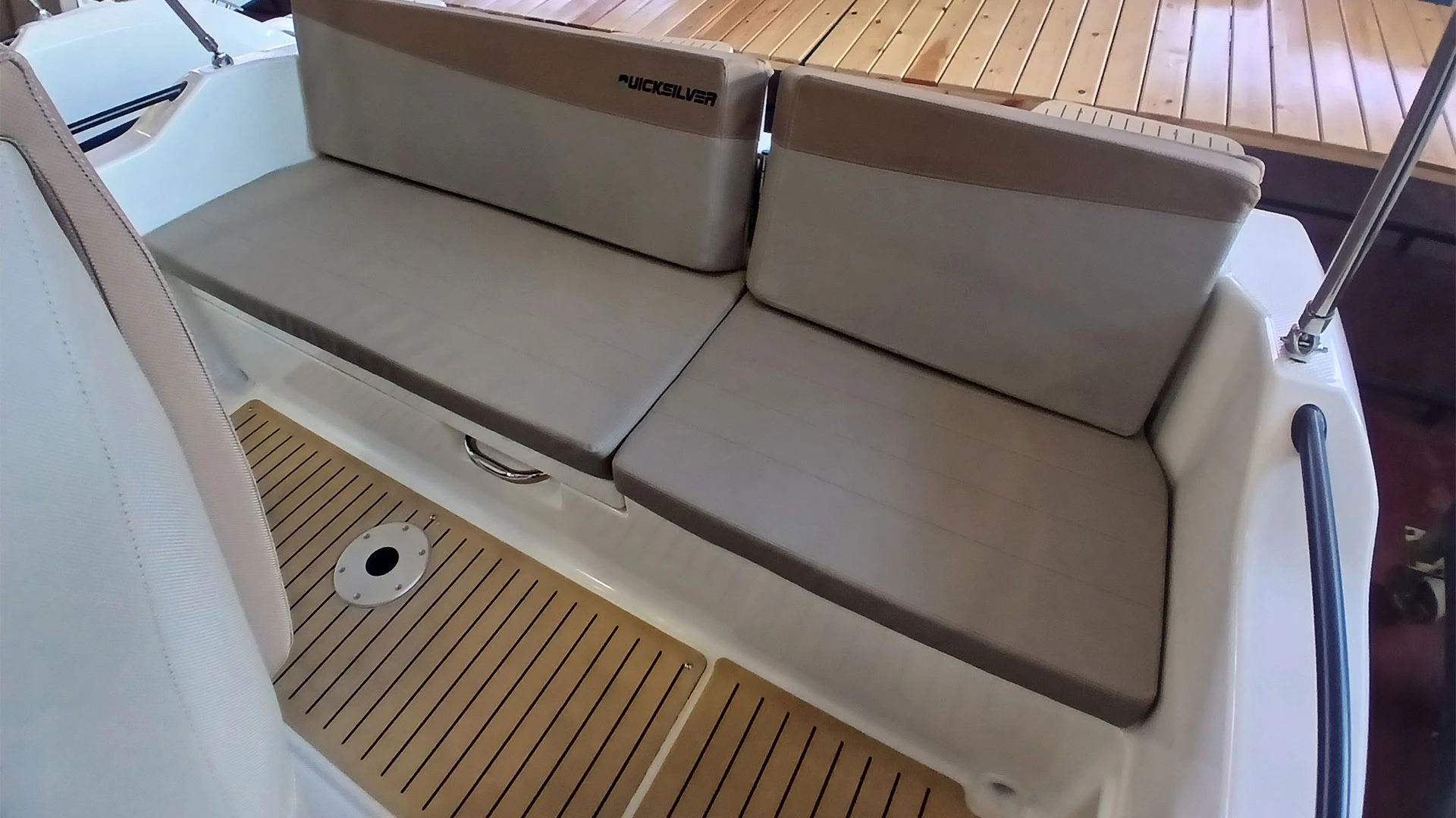 barco-nuevo-entrega-inmadiata-quicksilver-activ-605-sundeck-asientos-popa