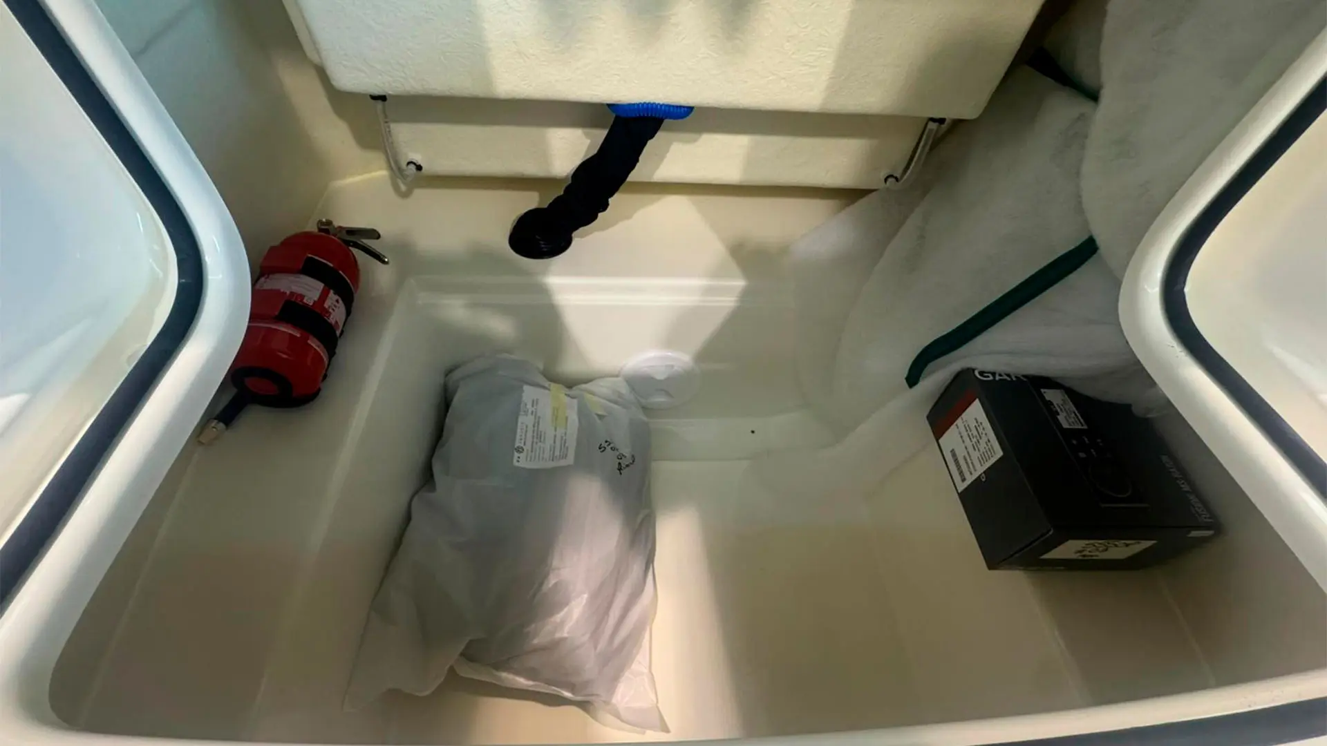 barco-nuevo-entrega-inmediata-quicksilver-activ-555-open-ap-vista-cofre