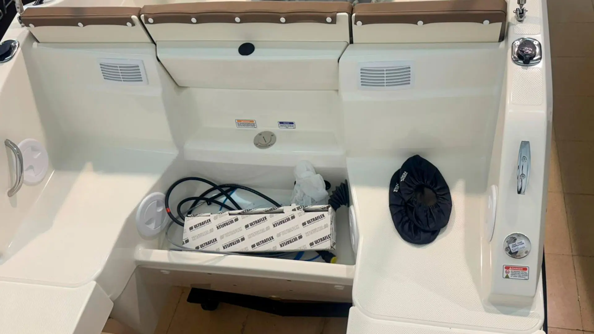 barco-nuevo-entrega-inmediata-quicksilver-activ-555-open-ap-zona-motor