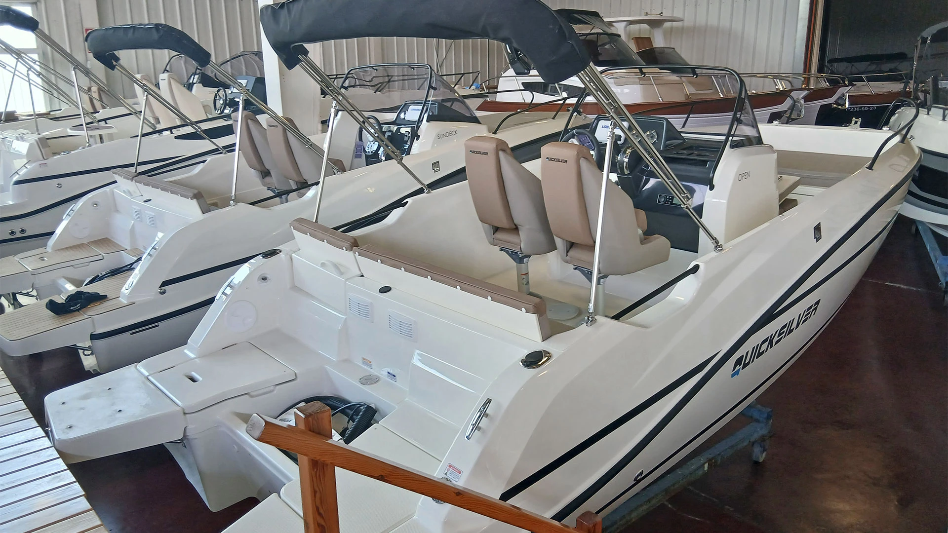 barco-nuevo-entrega-inmediata-quicksilver-activ-605-open-en-stock