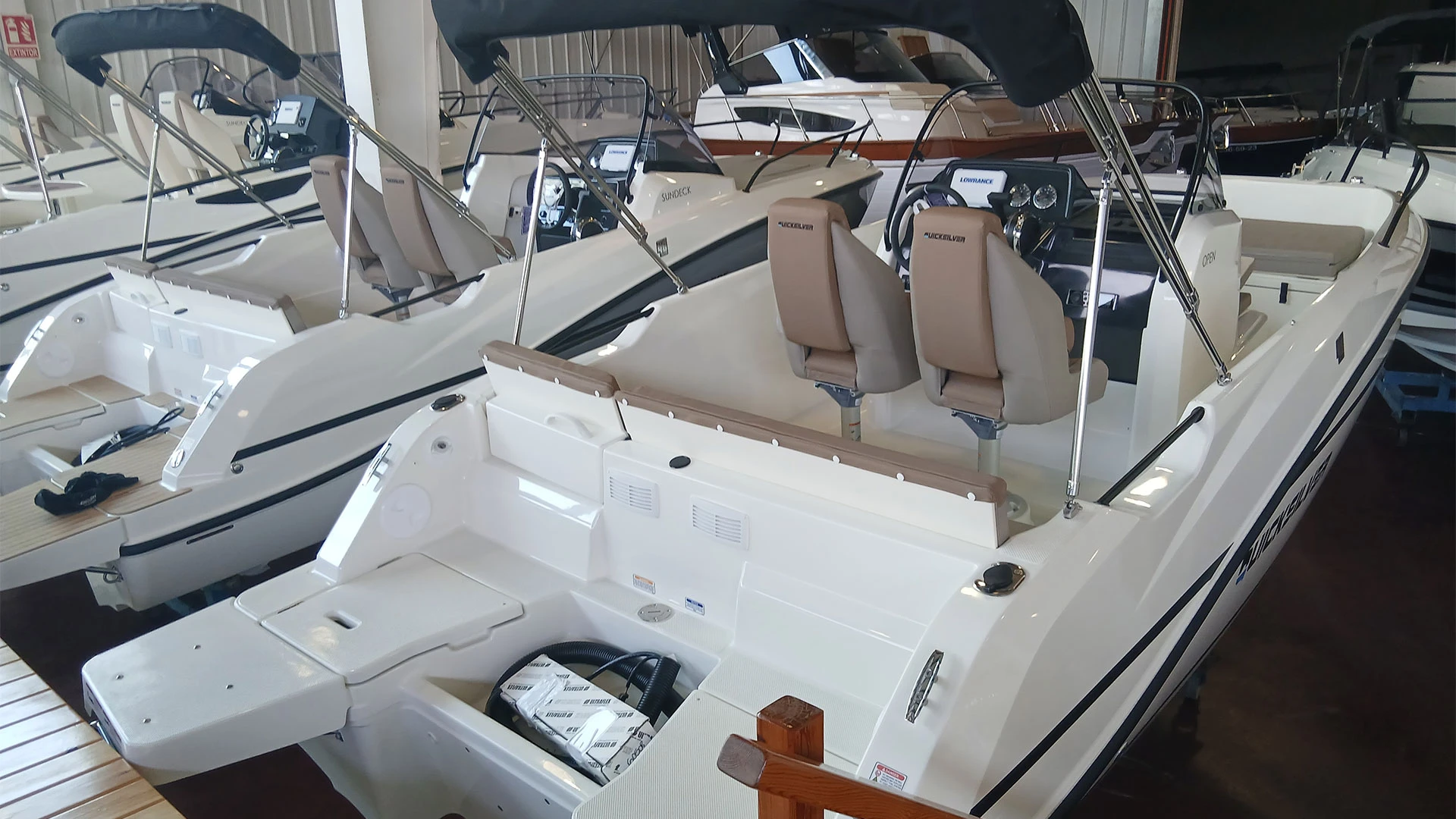 barco-nuevo-entrega-inmediata-quicksilver-activ-605-open-en-tienda