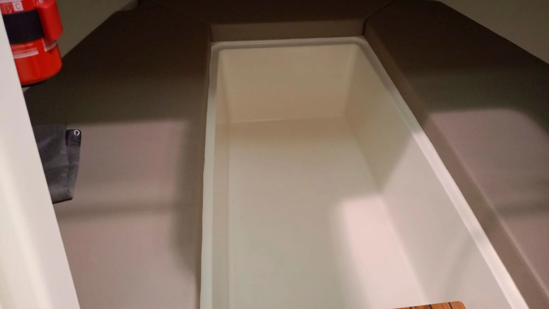 barco-nuevo-entrega-inmediata-quicksilver-activ-675-sundeck-cabina