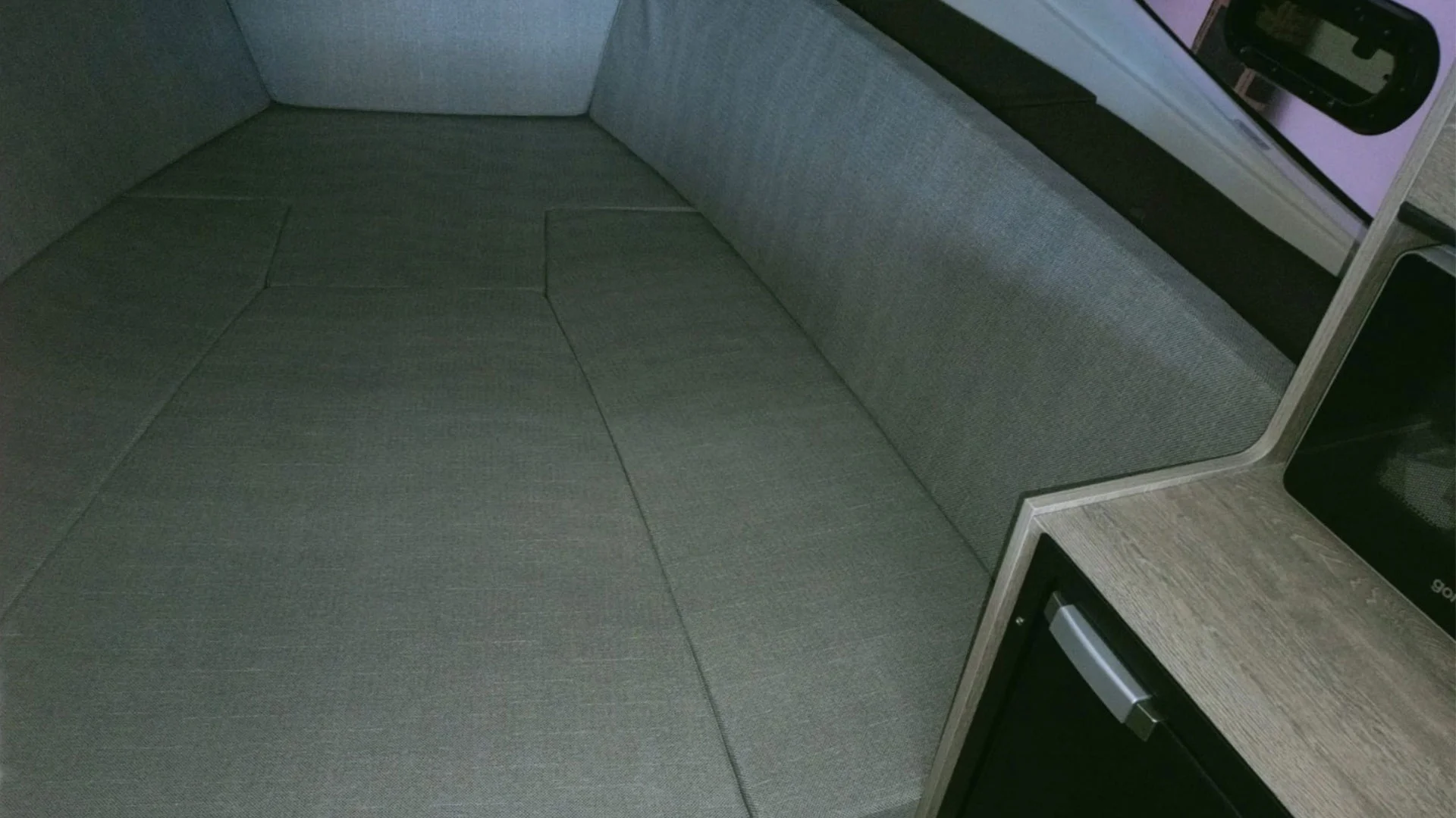 barcos-nuevos-entrega-inmediata-quicksilver-activ-875-sundeck-cama