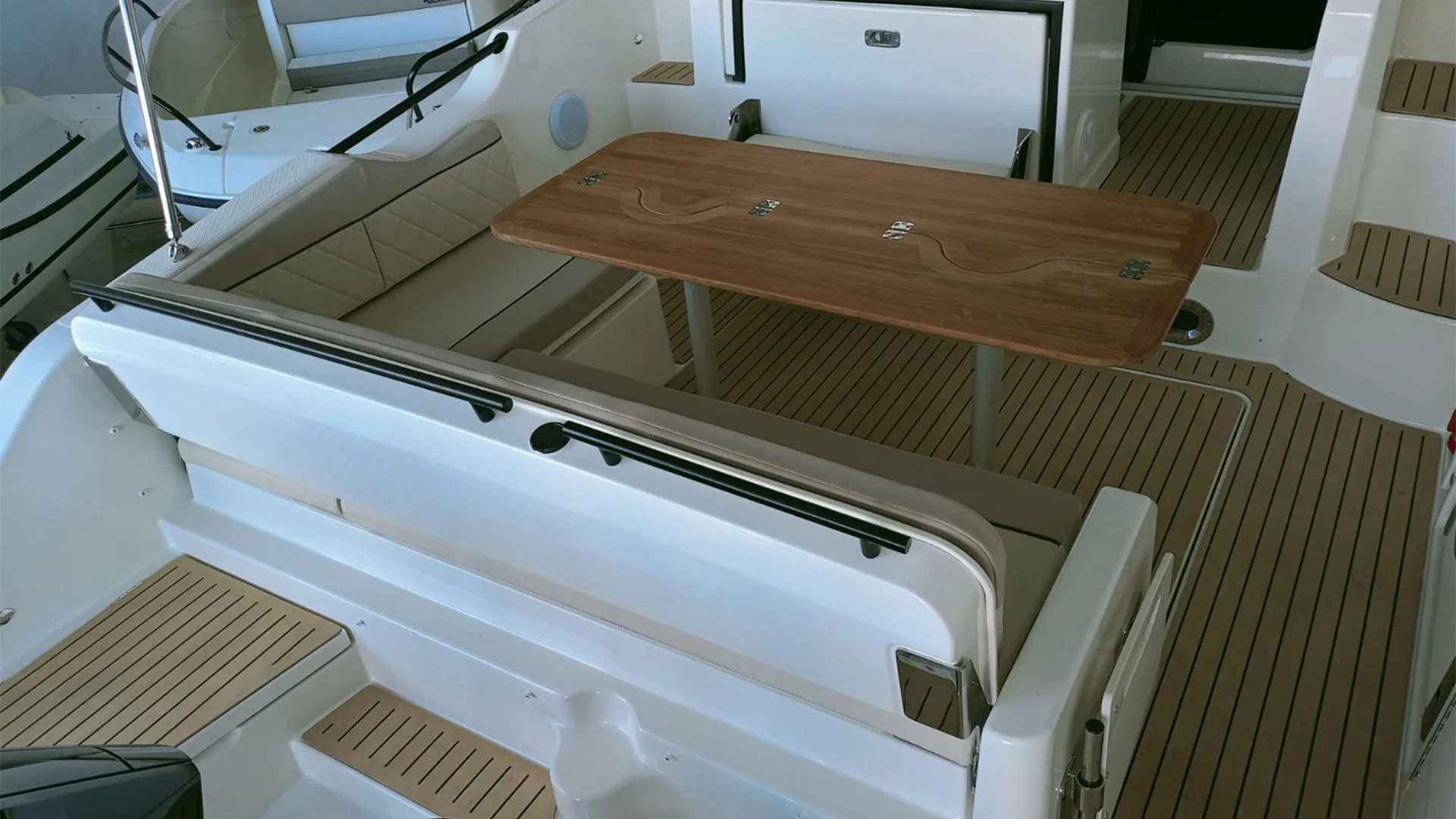 barcos-nuevos-entrega-inmediata-quicksilver-activ-875-sundeck-picnic
