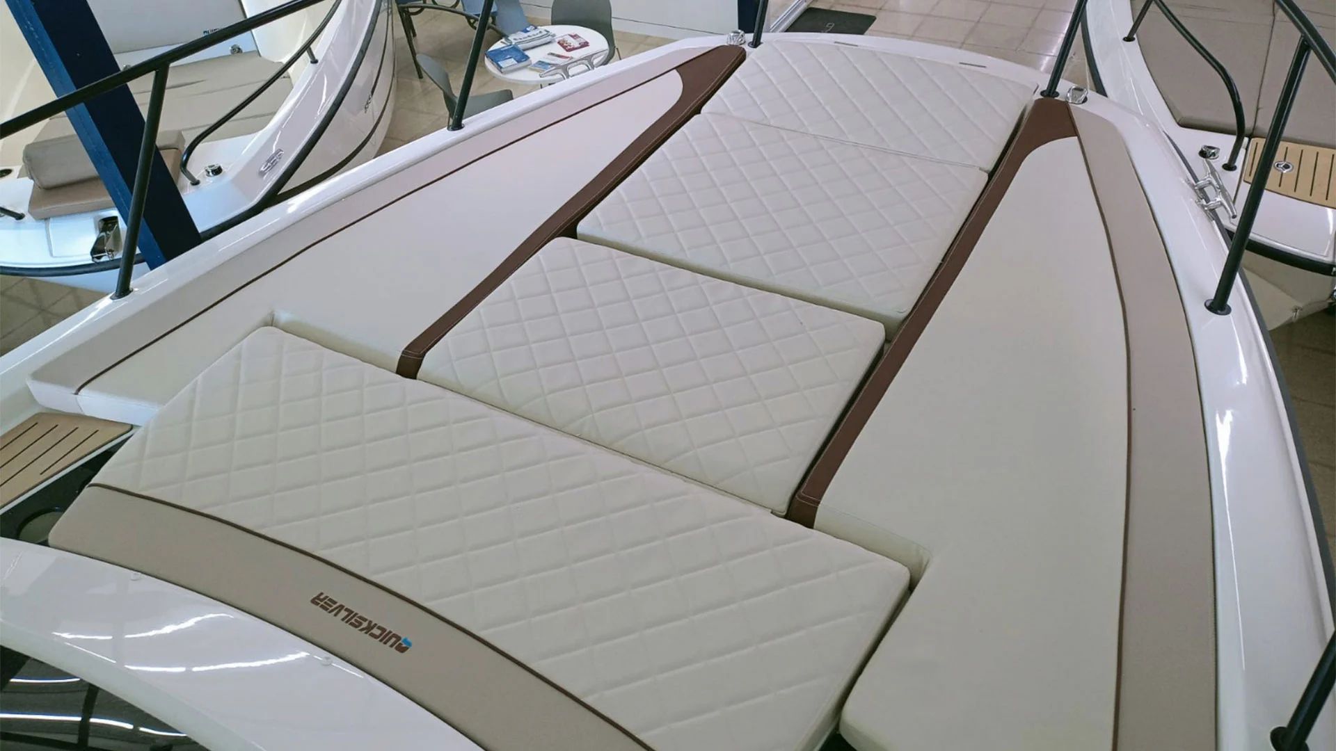 barcos-nuevos-entrega-inmediata-quicksilver-activ-875-sundeck-solarium